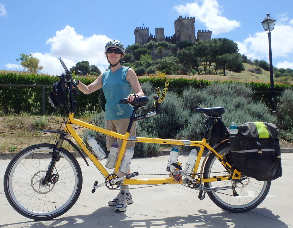 Terry Struck, the Bee, and Castillo de Almodóvar.